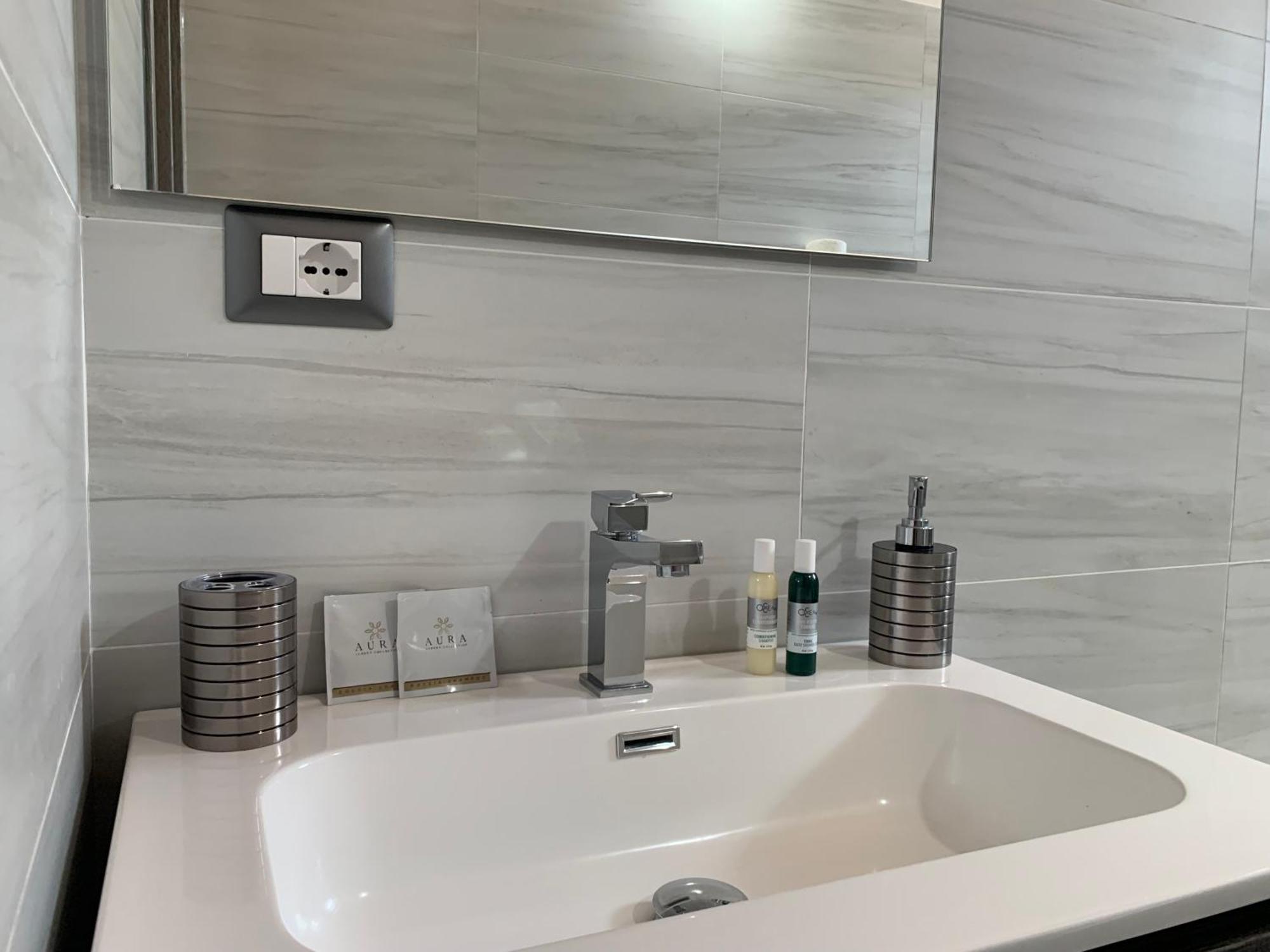Prestige *Luxury Rooms & Appartment Montegiordano Ngoại thất bức ảnh